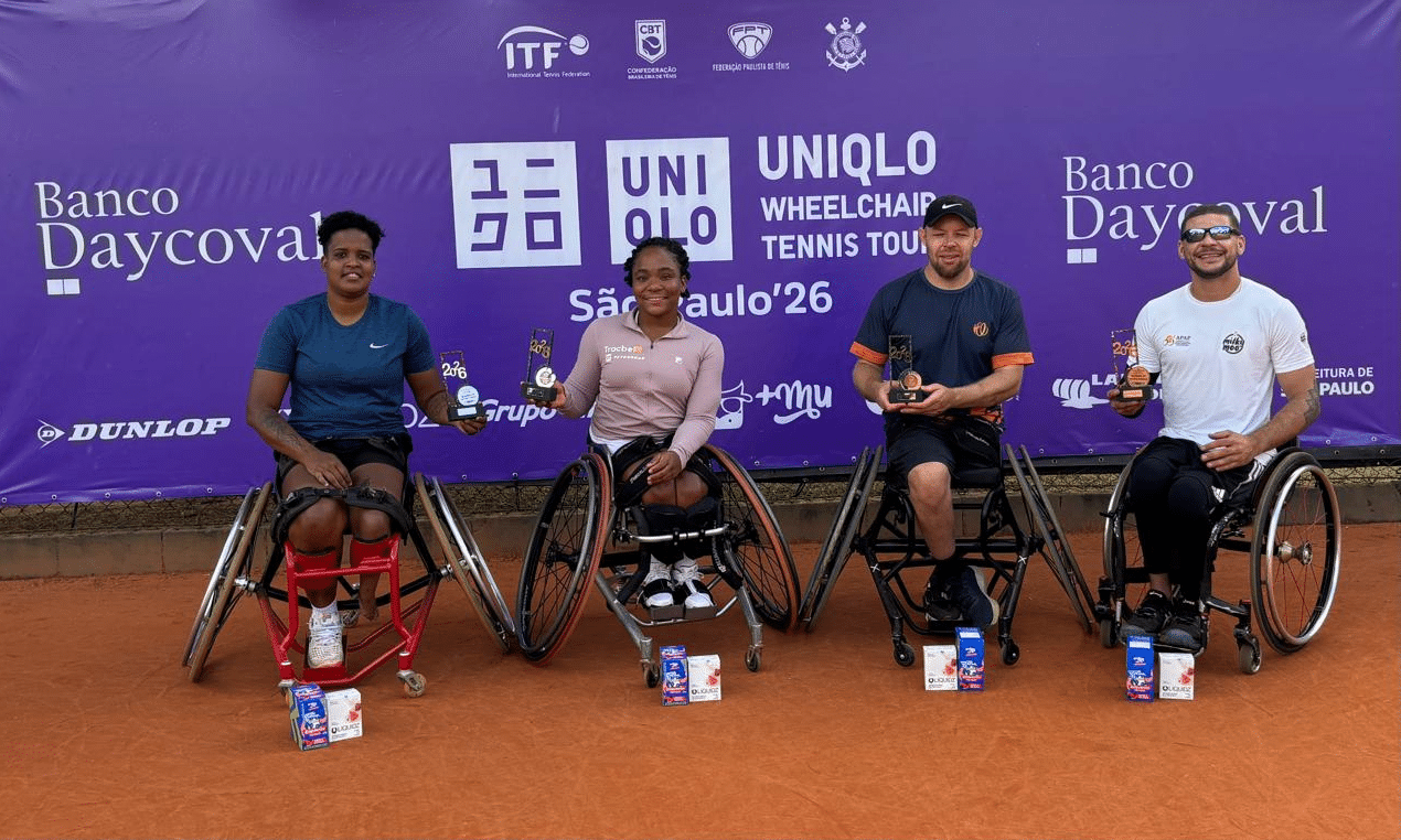 Meirycoll Duval (vice-campeã), Vitória Miranda (campeã), Diego Kohlrausch (campeão) e Bruno Makey (vice-campeão) (Foto: Divulgação/Tênis Paulista)