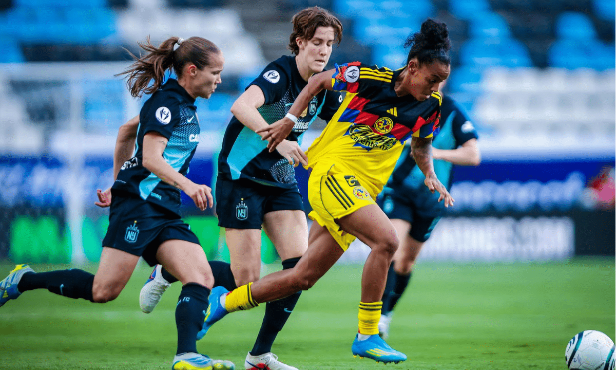 Geyse na semifinal da Concachampions Feminina entre América e Gotham