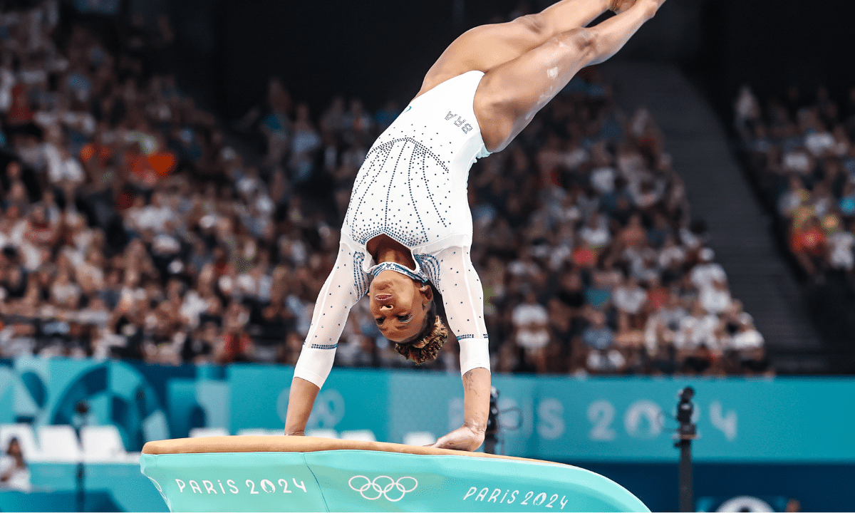 Rebeca Andrade no salto - Campeã mundial voltou a fazer o Yurchenko com dupla pirueta