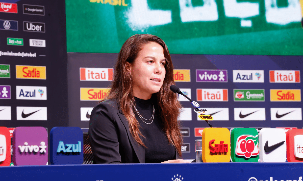 Camilla Orlando convocou a Seleção Feminina Sub-20 para três amistosos
