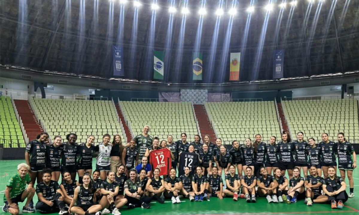 Maringá handebol feminino. Foto: reprodução/handebol.fem.mga
