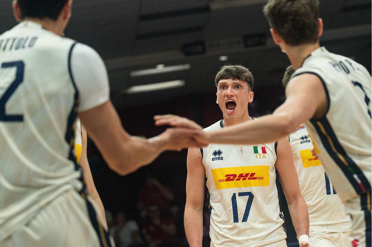 Na imagem, Luca Porro, que foi o maior pontuador da Itália, na vitória contra os Estados Unidos.