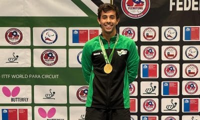 Na imagem, Lucas Carvalho em uma premiação mais antiga.
