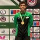 Na imagem, Lucas Carvalho em uma premiação mais antiga.