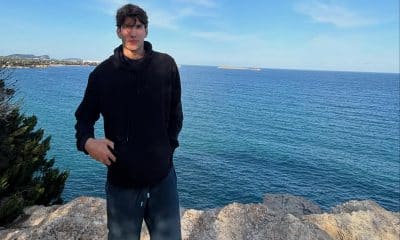 Na imagem, Victor Moreno com o mar italiano ao fundo, onde teve um 16º lugar.