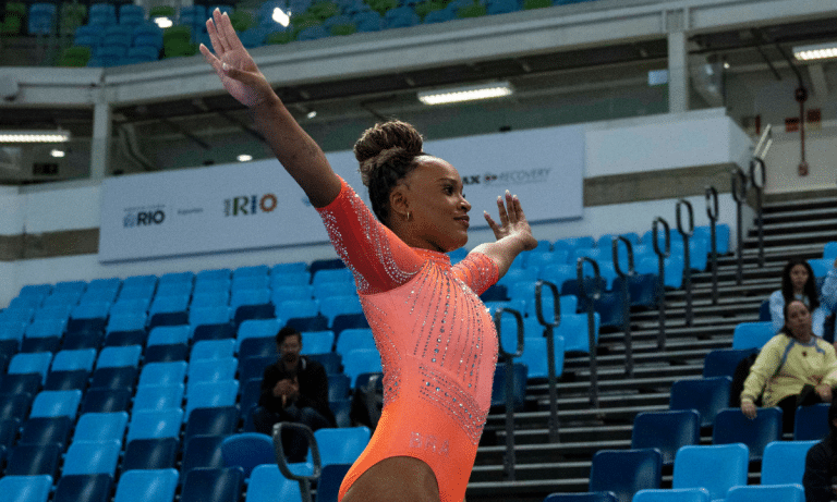 Rebeca Andrade vai competir no salto no Pan-Americano de ginástica artística