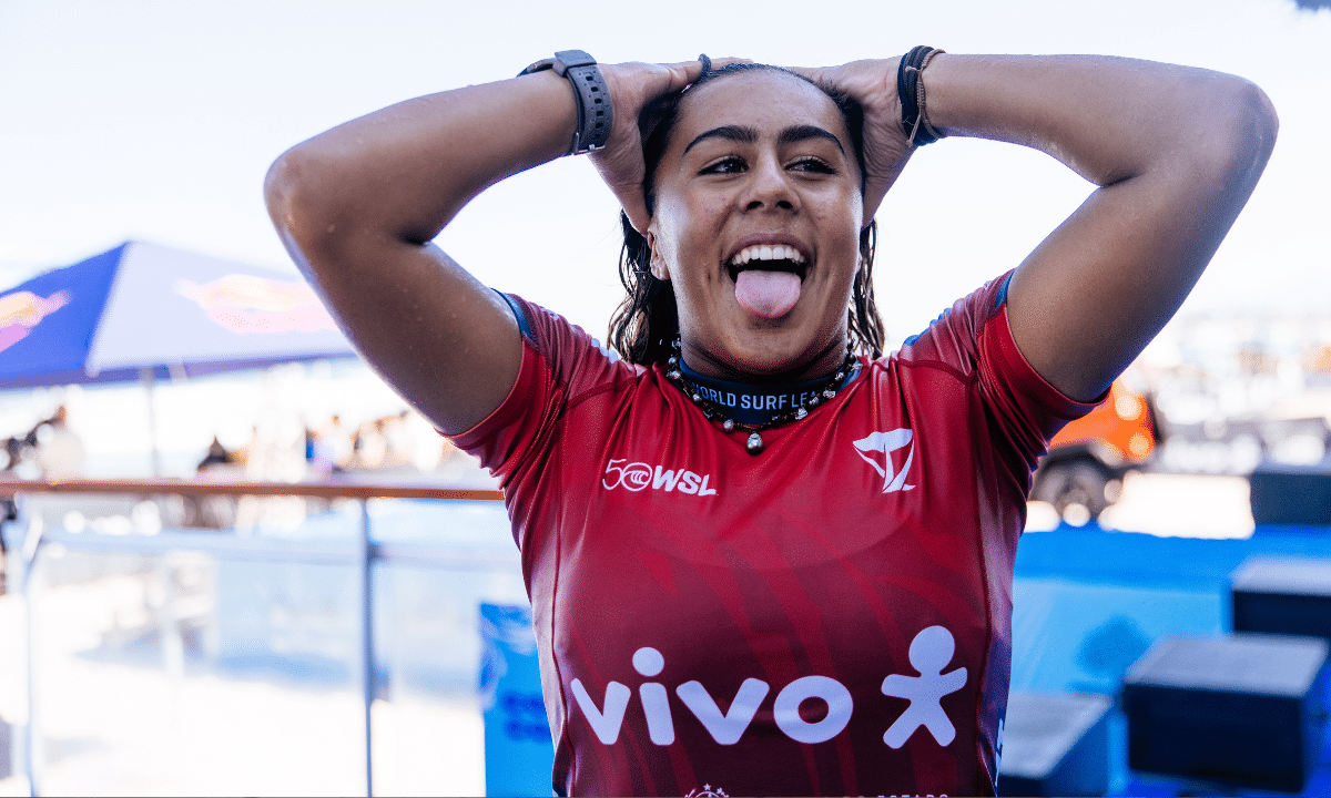 Tya Zebrowski na etapa de Saquarema da Liga Mundial de Surfe (WSL) 2026 (Foto: WSL/Ana Catarina)