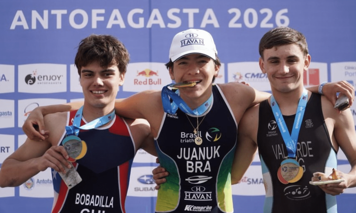 Alejandro Juanuk é ouro no Pan-Americano Juvenil de Triatlo