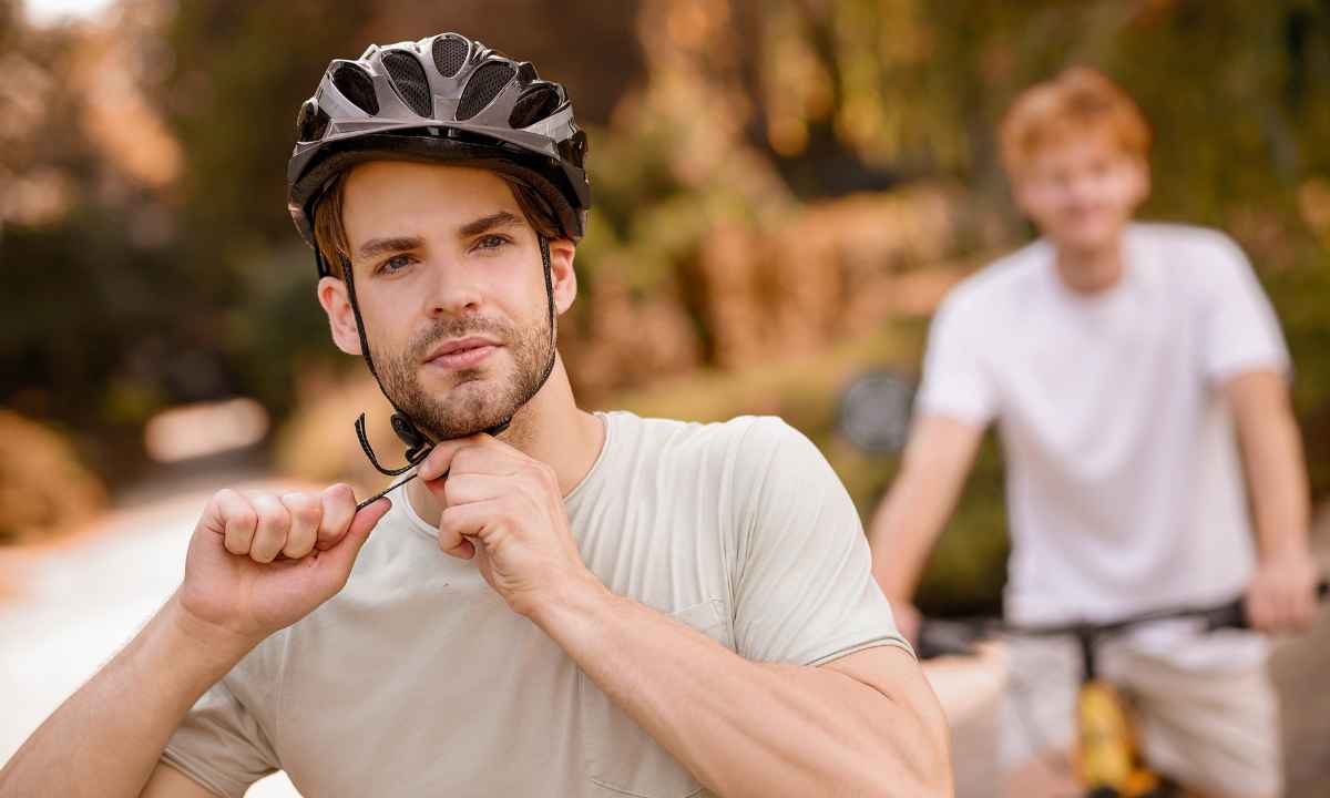 Capacete de bicicleta: como ajustar antes de sair pedalando