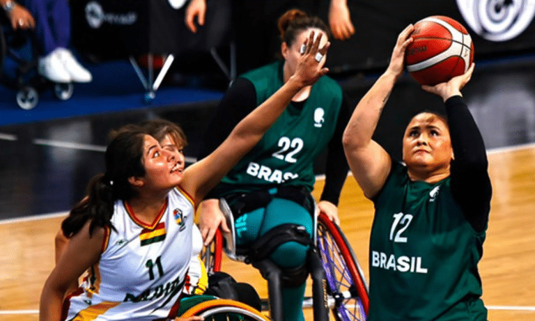 Basquete feminino massacra na estreia dos Jogos Parasul-Americanos