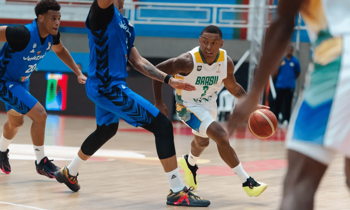 Yago dos Santos- Brasil bate Venezuela e segue 100% nas Eliminatórias do Mundial de Basquete