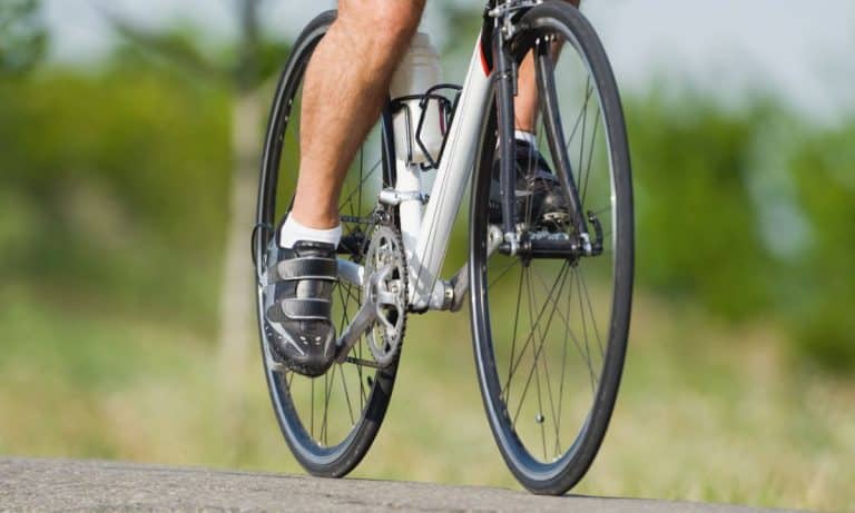 Cadência no ciclismo- por que girar leve ou pesado muda o pedal?