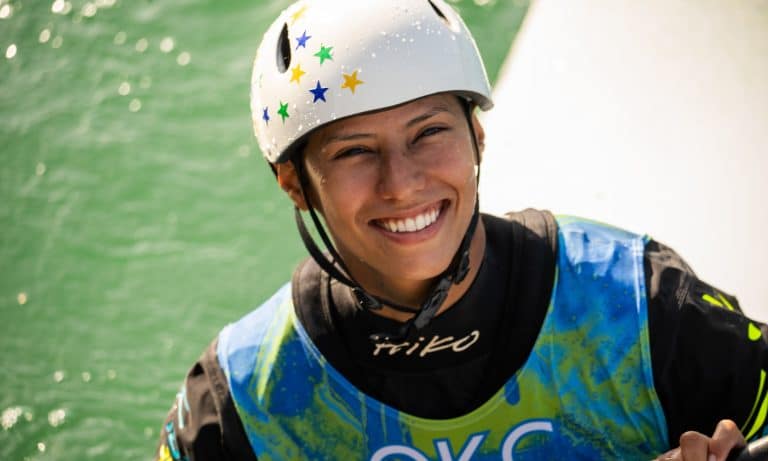 Omira Estácia em treinos para o Campeonato Mundial de Canoagem Slalom Oklahoma City 2026 (Foto: Fábio Canhete - CBCa)