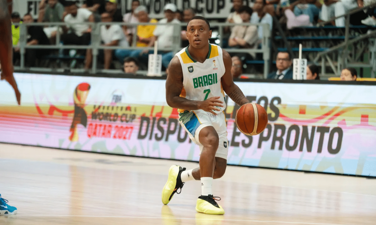 Com 68 pontos no 1º tempo, Brasil trucida Colômbia nas Eliminatórias