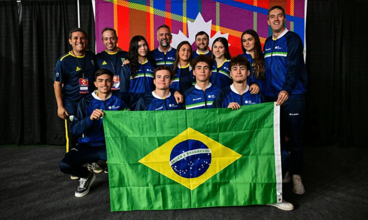 Equipe brasileira de squash participa de Campeonato Mundial Juvenil; Viggo Hendricks e Laura Silva seguem na luta pelo título. (Foto: Divulgação)