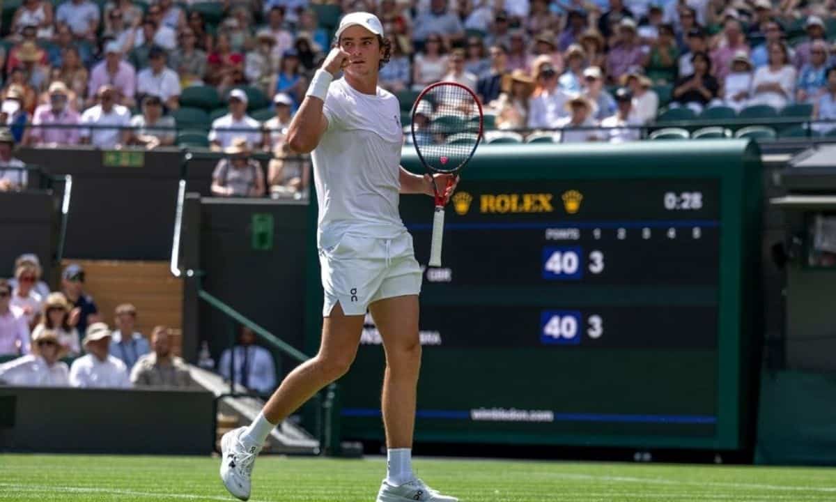 João Fonseca x Jesper De Jong em Wimbledon