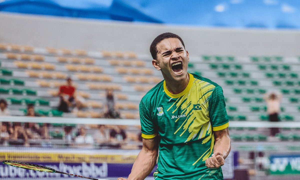 Klecivan comemorando a classificação para a final
