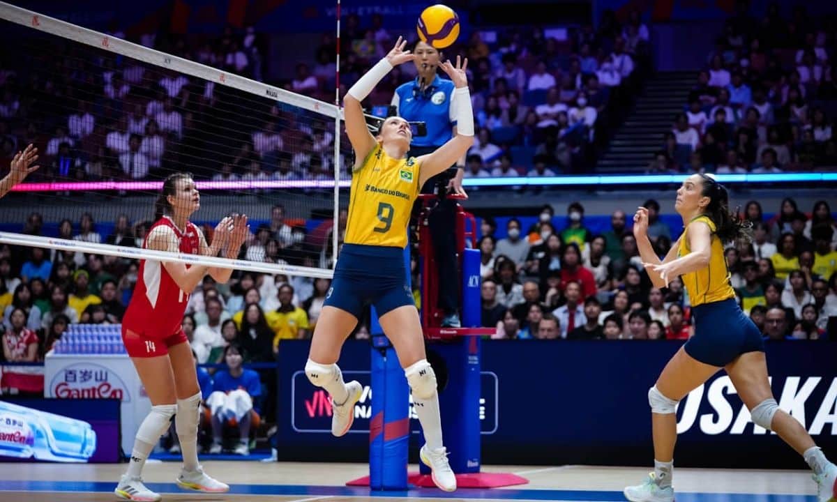 Roberta assume o comando da distribuição, aumenta o protagonismo das centrais e se consolida como titular do Brasil na VNL.
