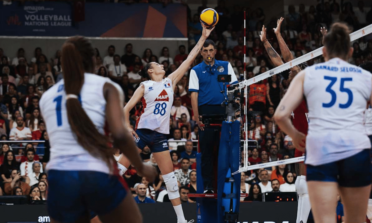 Veja como está a briga pelos playoffs e rebaixamento na VNL Feminina