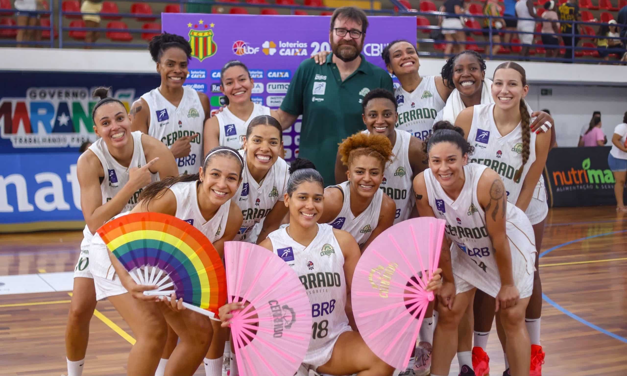 Cerrado Basquete comemora vitória no jogo 2 da semifinal da LBF 2026 (Foto: Divulgação/Facebook LBF)