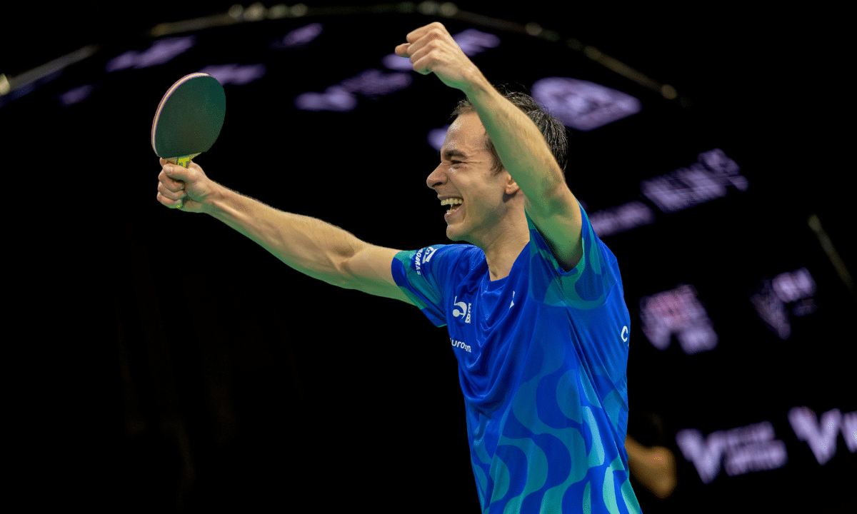 Hugo Calderano comemora ponto no WTT São José
