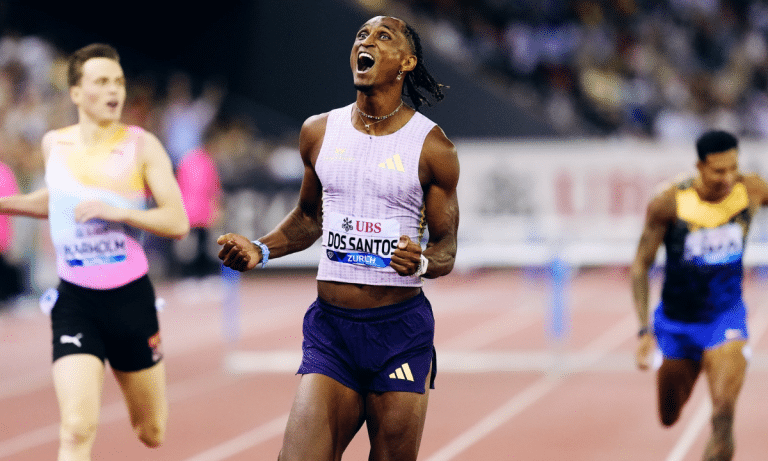 Alison dos Santos, o Piu, conquistou a vitória, o recorde mundial e alta premiação em dinheiro com o título na prova dos 400m com barreiras em Zurique (Foto: Diamond League/Isaac Shaw)