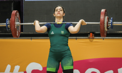 Laila Grimaldi ganhou o único ouro do dia do Brasil em evento continental de levantamento de pesos (Foto: Beto Noval/COB)