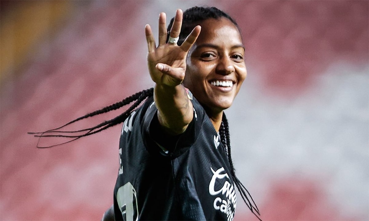 Geyse se destaca com quatro gols em goleada do América-MEX - QTU Questões do Universo