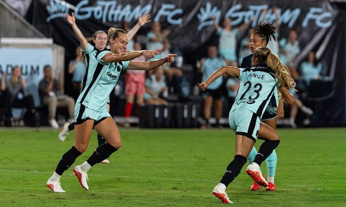 Gotham vence por 2 a 1 e mantém liderança isolada na NWSL feminina. Já outras brasileiras encontram dificuldades na rodada do torneio