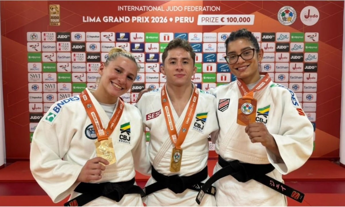 Rafaela Rodrigues, Michel Augusto e Jéssica Lima no Grand Prix de Judô Lima 2026 (Foto: Camila Dantas / CBJ)