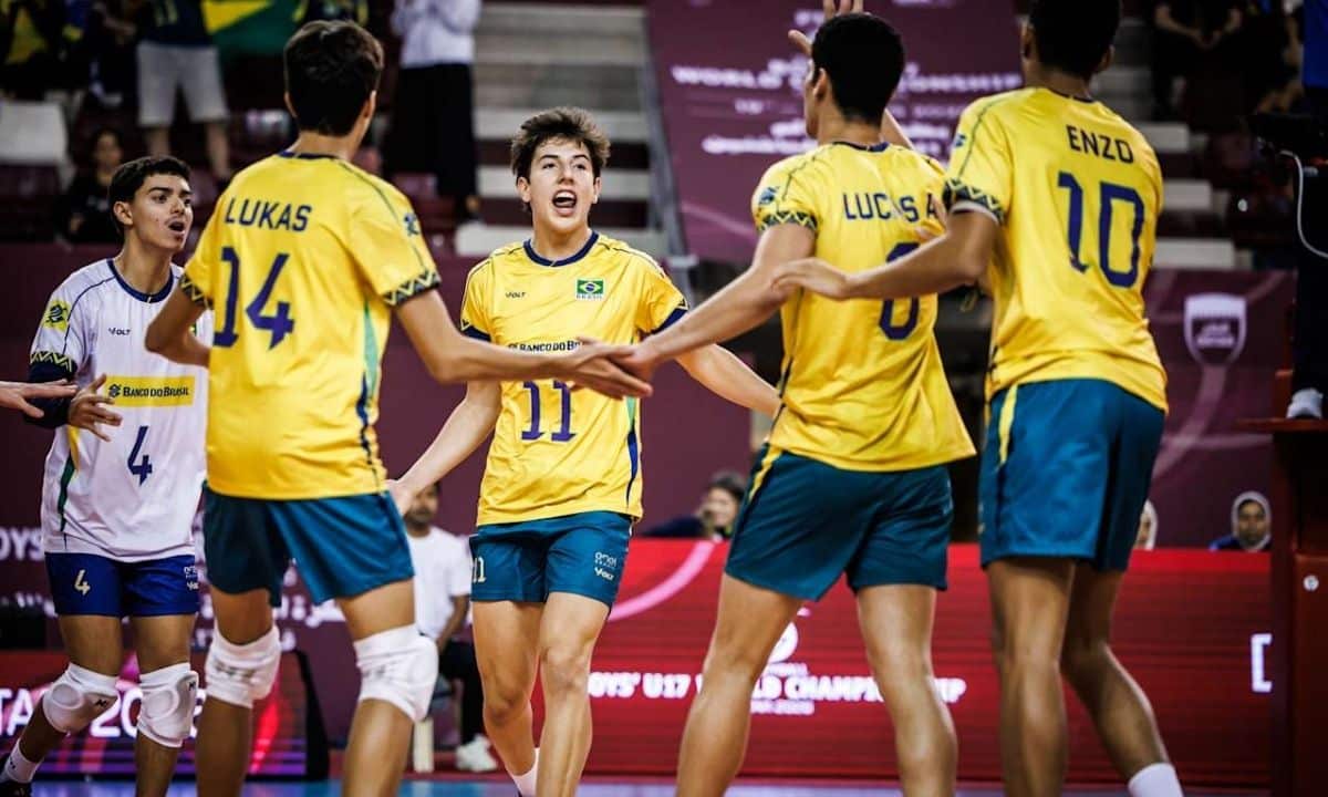 Brasil enfrentando o México no Mundial Sub-17 de vôlei masculino