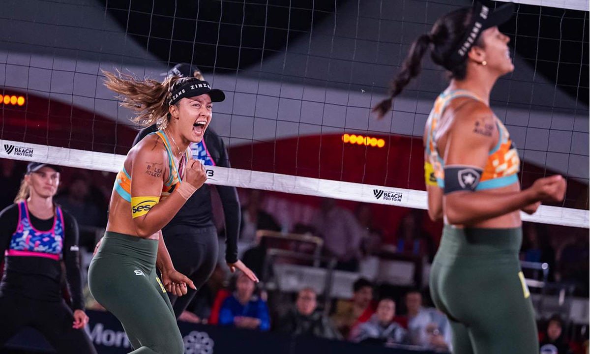 Na imagem, Thâmela e Vic comemorando a vitória e o título do Elite 16 de Montreal.