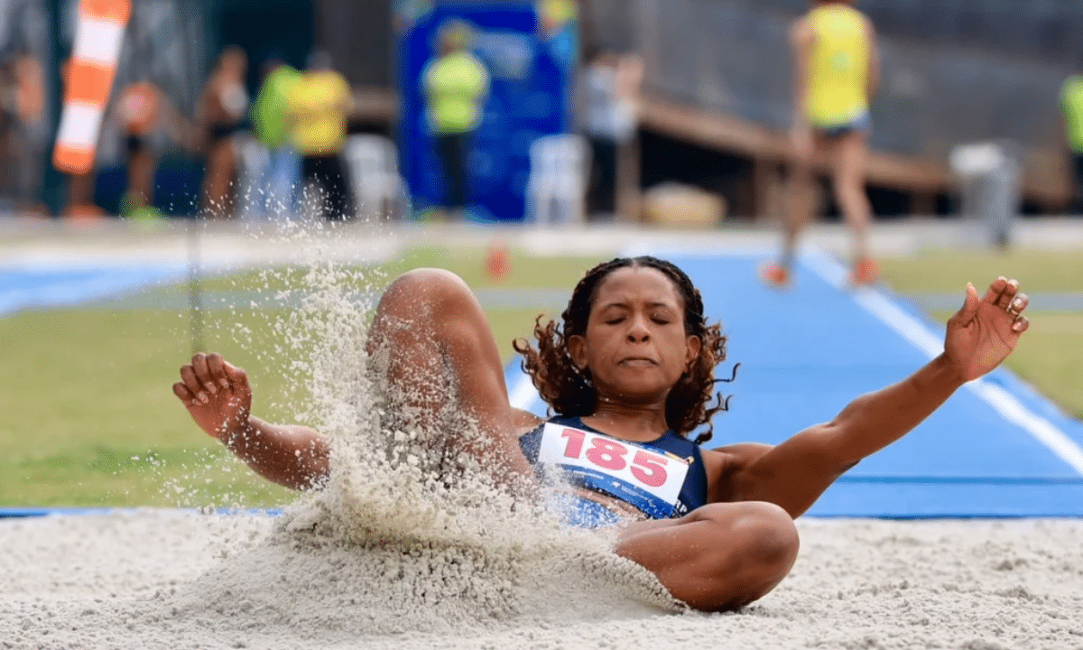 Zileide Cassiano, completa salto no Circuito Paralímpico Loterias Caixa