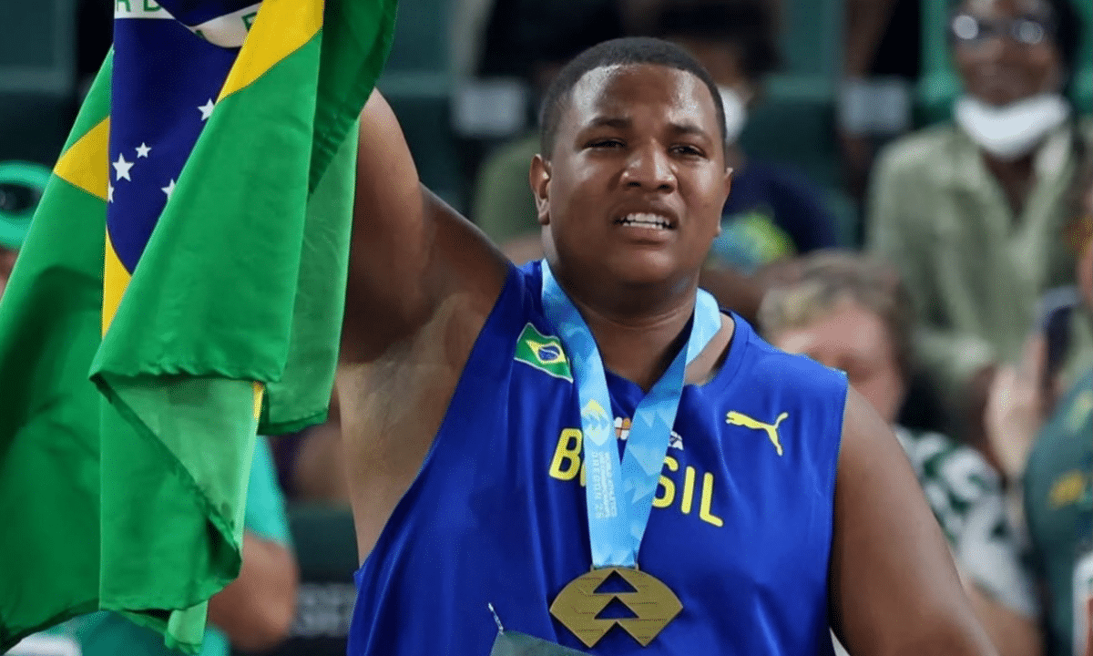Após ouro, Alessandro Borges recebe os parabéns de outro campeão mundial - QTU Questões do Universo