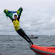 Erik Scheidt comemora título mundial juvenil na classe ILCA 6.