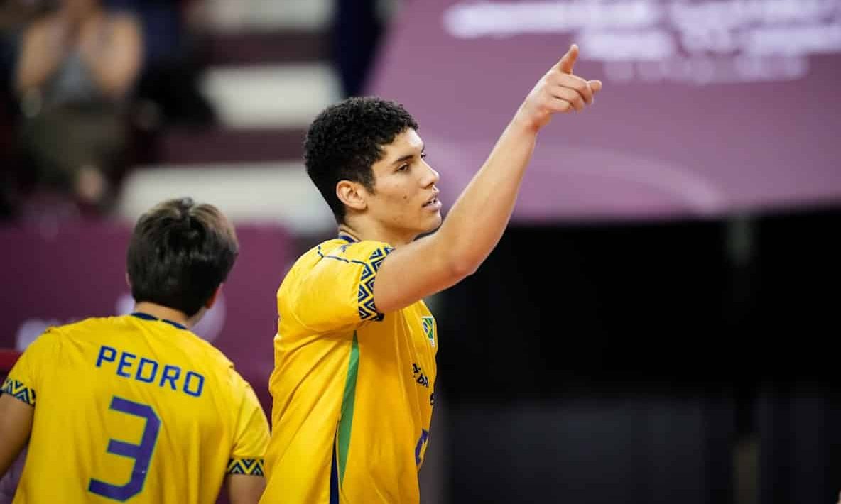 Lucas Abreu vive sonho com a família no Mundial Sub-17: “Grande honra” - QTU Questões do Universo