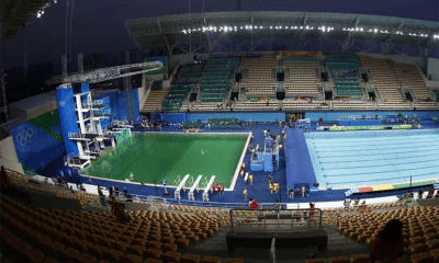 Piscina do Maria Lenk amanhaceu verde antes da disputa na semifinal dos Saltos Ornamentais.