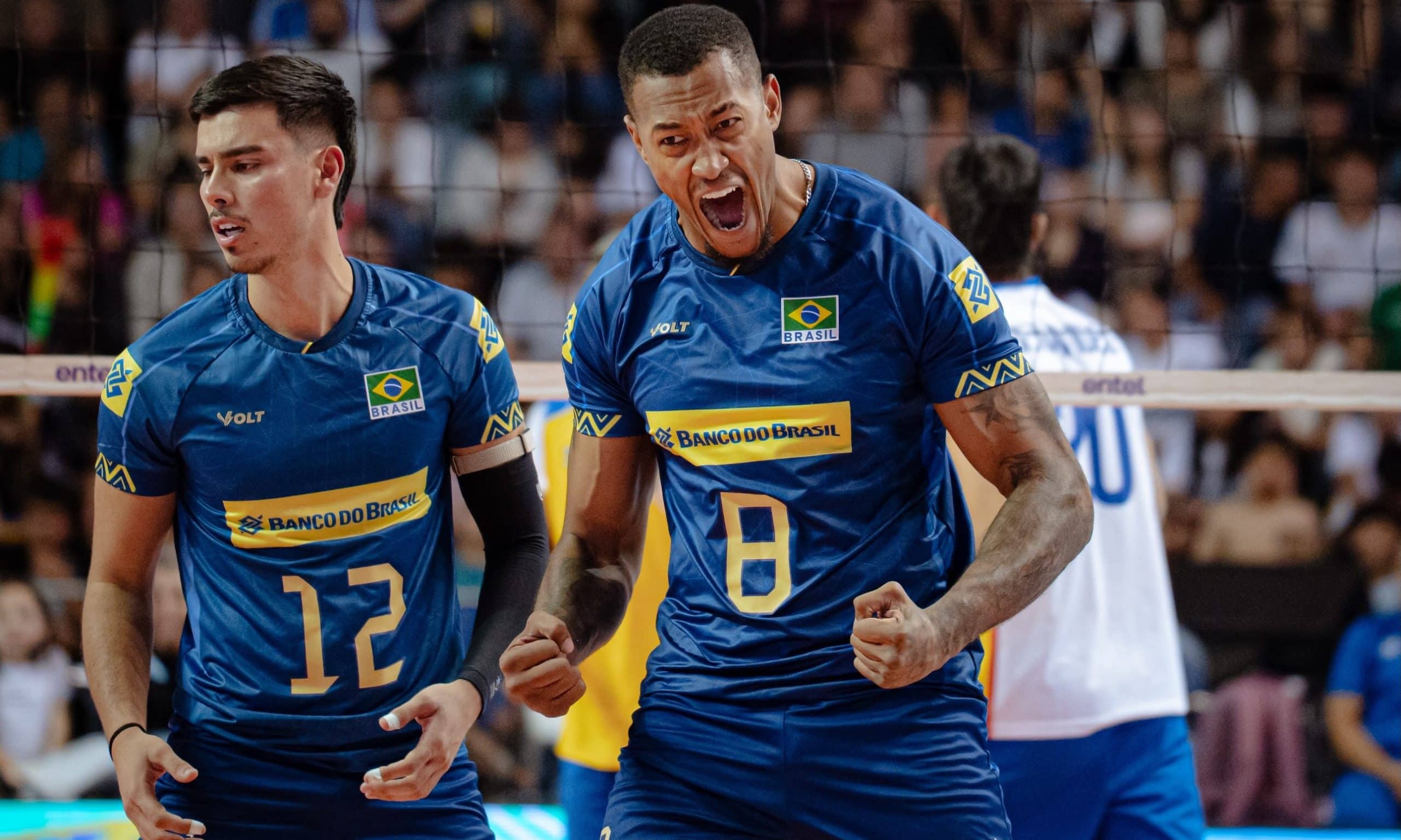 Gabriel Bieler e Gui Sabino na seleção masculina de vôlei na Copa Sul-Americana 2026 (Foto: David Orellana)
