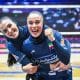 jogadoras do Irã comemoram vitória nas quartas do Campeonato Asiático de Vôlei Feminino (Foto: Volleyball World)