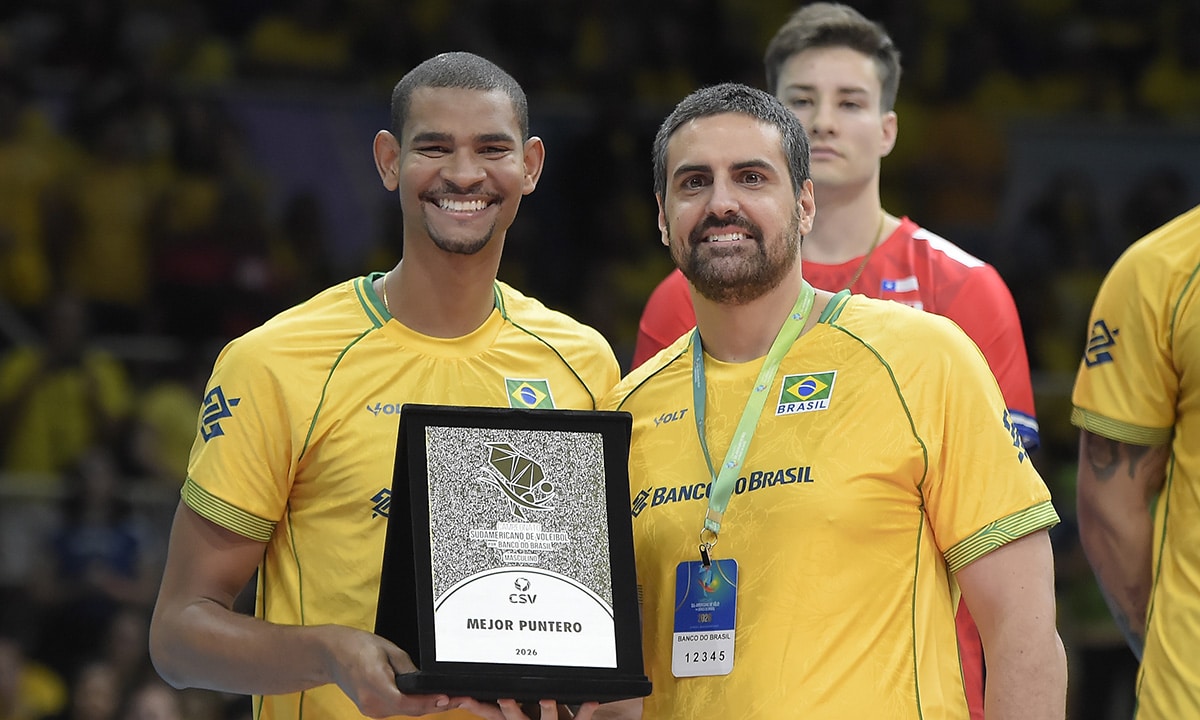Adriano ressalta a importância do saque: “Nosso primeiro ataque”