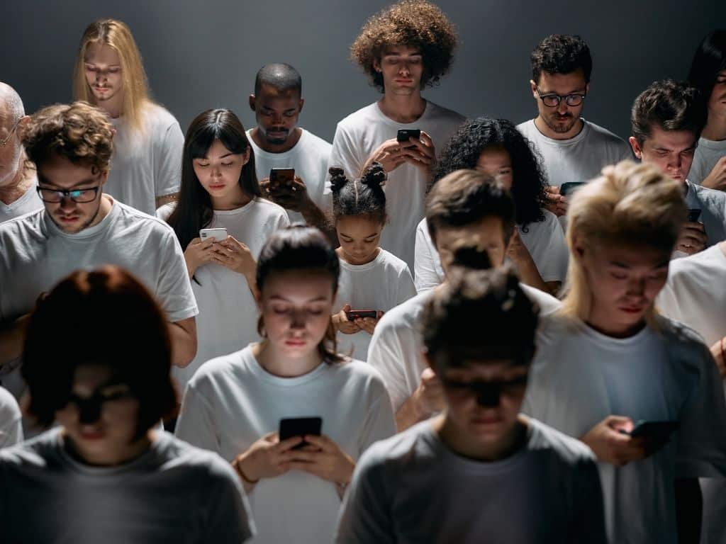 Solidão, Saúde mental, Esporte, Socialização, Grandes cidades, Qualidade de vida, Bem-Estar Todo Dia, Vida urbana, Hábitos saudáveis, Especial, Cobertura, Off