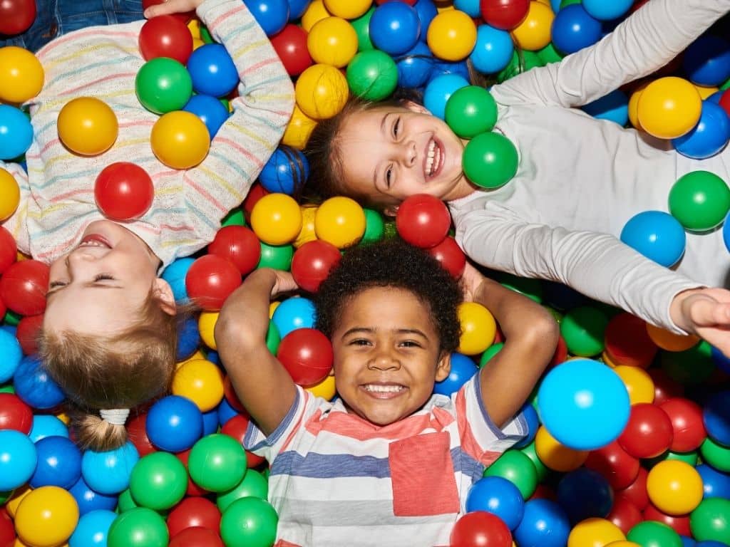 Crianças, Desenvolvimento infantil, Brincadeiras, Movimento, Esporte infantil, Família, Atividade física, Bem-estar, Educação, Bem-Estar Todo Dia