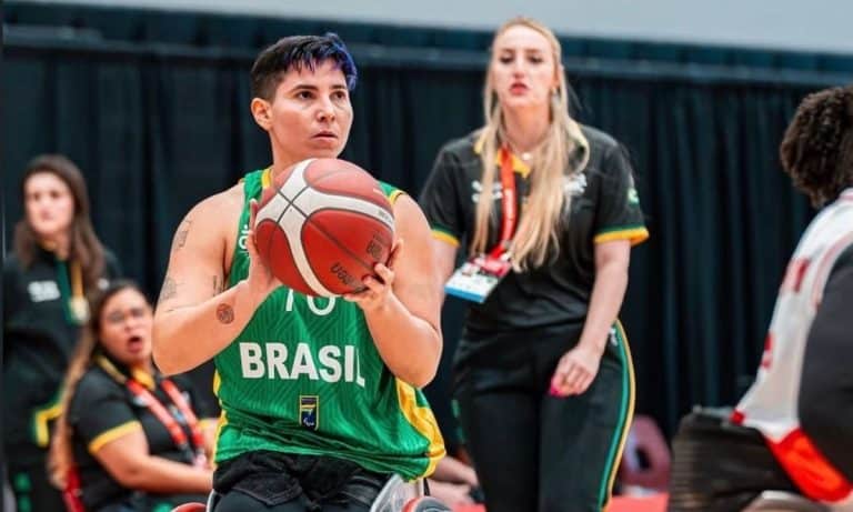 Brasil perde mais uma partida na fase de grupos do Campeonato Mundial diante da China