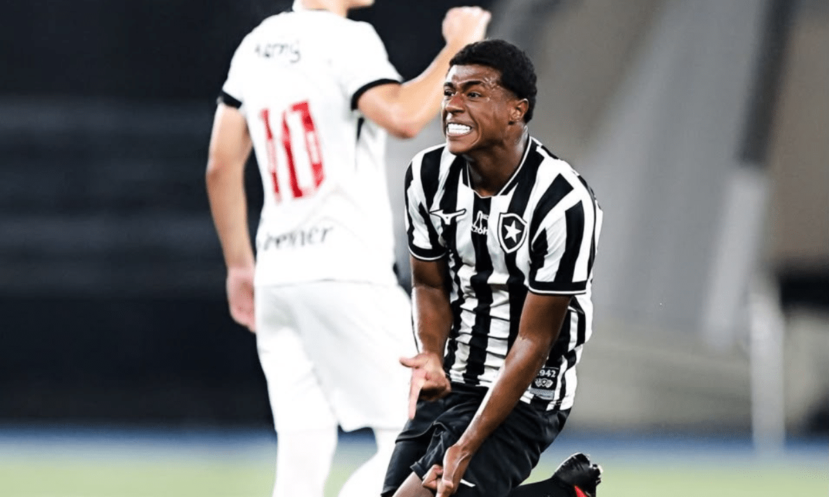 Com três assistências de Luiz Alberto, Botafogo bate Vasco no Sub-17