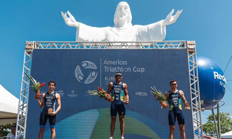 Brasil fatura ouro e duas pratas na Copa América de Triatlo em Ilhéus