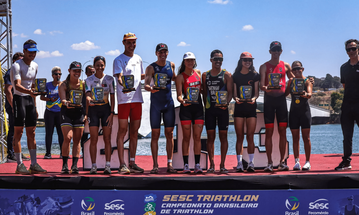 Brasileiro de Standard e Paratriathlon consagra João Teixeira e Sofia Gelati