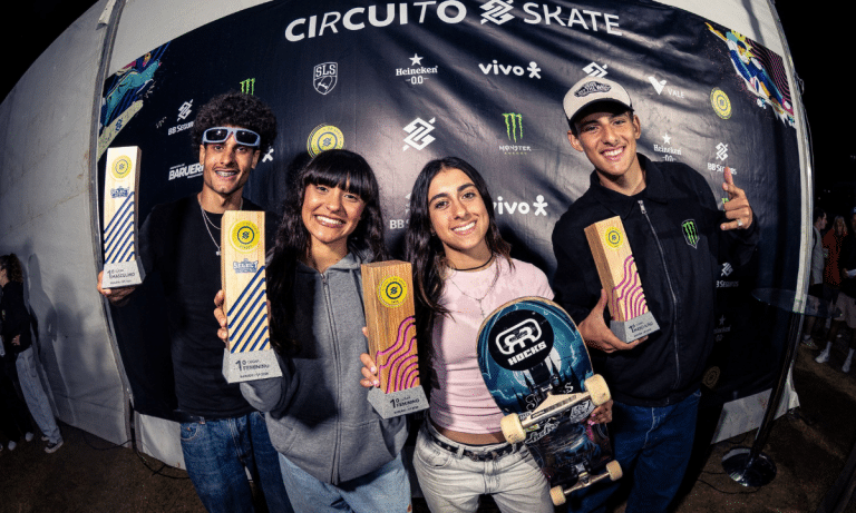 Da esquerda para a direita: Wallace Gabriel, Maria Lúcia, Fernanda Galdino e Miguel Leal. (Foto: Rodrigo Kbça Lima/Circuito Banco do Brasil de Skate)