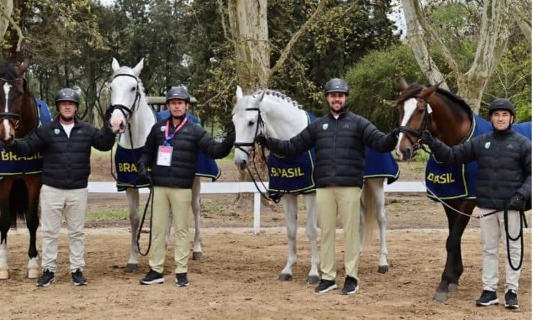 Equipe brasileira de Hipismo Adestramento nos Jogos Sul-Americanos de Santa Fé 2026