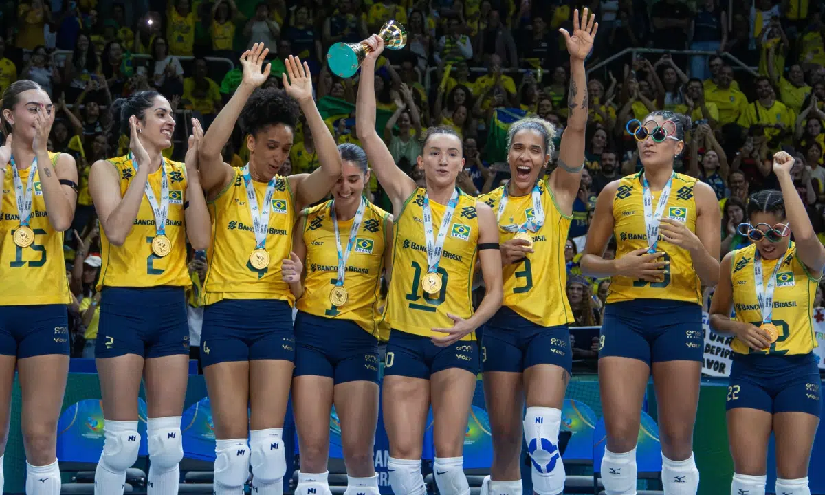 Brasil vence a Argentina por 3 sets a 0 e encerra campanha do Sul-Americano de Vôlei Feminino sem perder sets