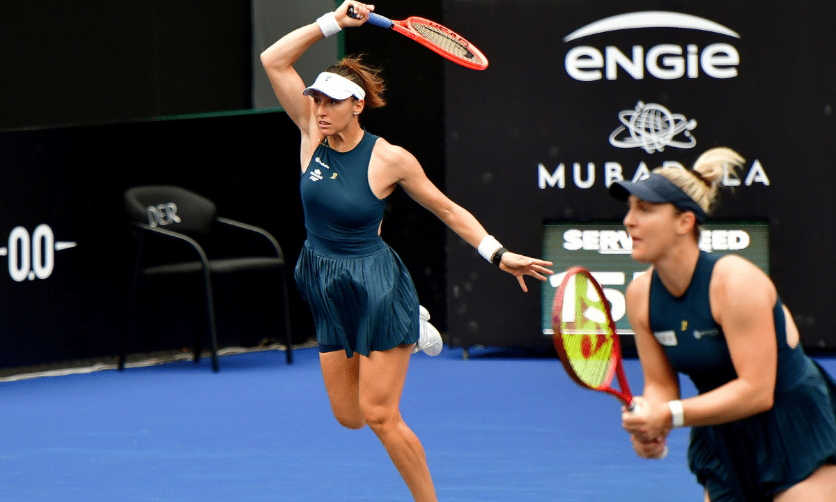 Luisa Stefani e Gabriela Dabrowski em ação no SP Open 2026. (Foto: Fotojump)